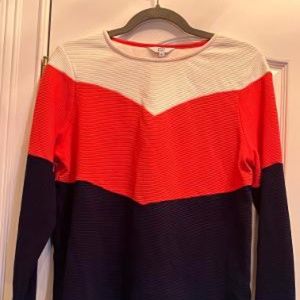 crown & Ivy Medium Top